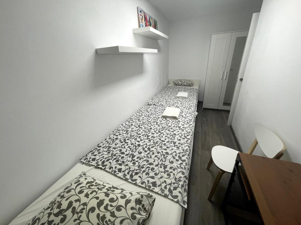 Sant Adria Beach Apartment Wi-Fi Parking Free Sant Adria de Besos Exterior foto